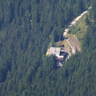 Adlerhorst von der Rot Flüh aus gesehen