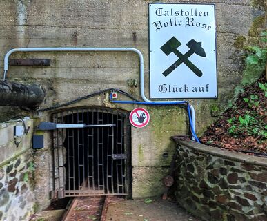 Eingang zum Stollen