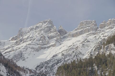 Alpine Berglandschaft im Taminatal