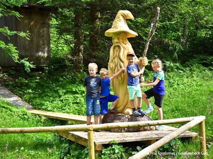 Fun 4 Kids ? Urlaub mit Kinder im Waldspielplatz Juppi Zauberwald