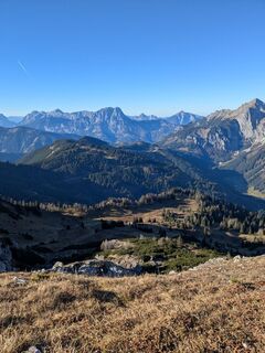 Fotografia z das-gipfelbuch.at na trase