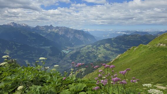 Foto von Bike Rider entlang der Tour