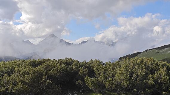 Fotografija s spletne strani Franca Škarja na poti