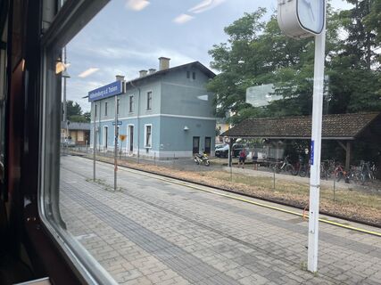 Ankunft in Wilhelmsburg mit dem R55