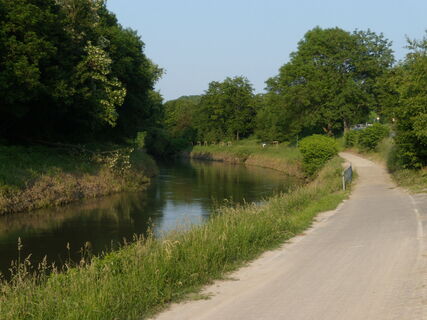 Radweg-zur-Kunst+Innerste-R.JPG