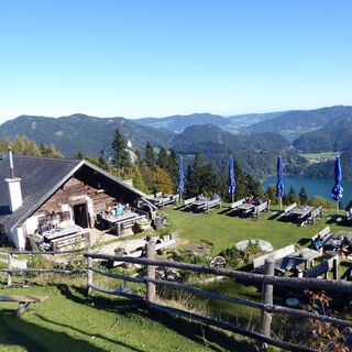 Die Lärchenhütte liegt auf knapp über 1000 Meter Seehöhe.