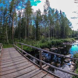 Brücke über den Löytöjoki zum Teer- und Terpentinwerk