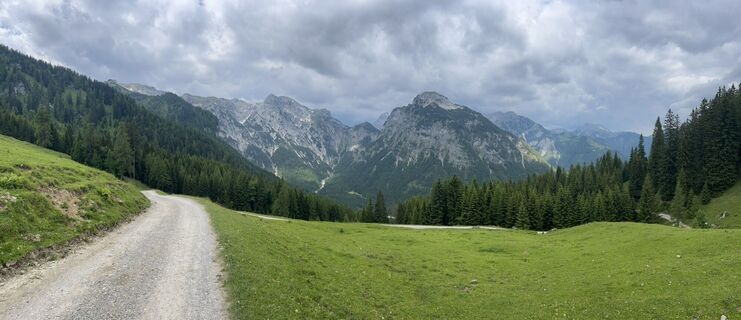 Zdjęcie z Andreas Stopperich wzdłuż trasy