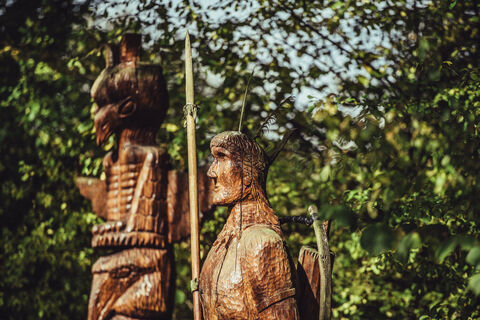 indianer-skulpturenrundweg-niederalfingen-neuler