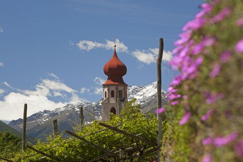 Suedtirol, Vinschgau, Kastelbell, Tschars,