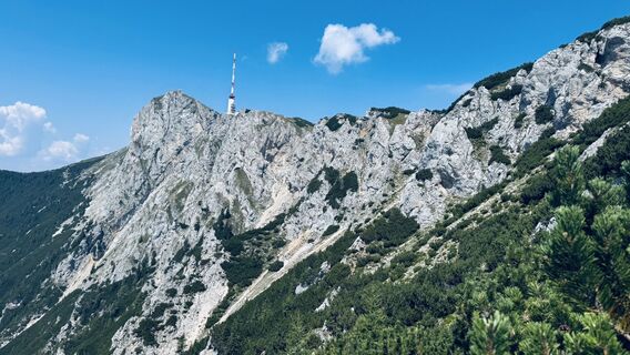Fotografija s spletne strani Peter Kueß na poti