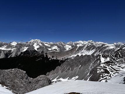 Fotografija s spletne strani Berni Szabó na poti