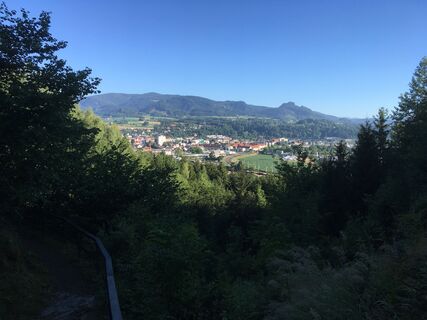 Blick auf St. Veit auf dem Weg zur Schwarzen Muttergottes