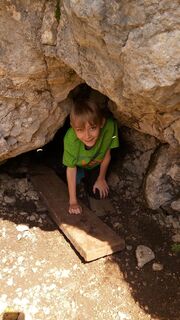 Eingang zur Adler Höhle
