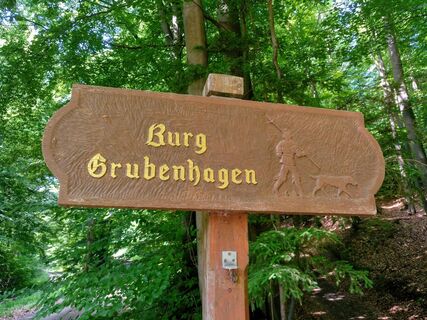 Hinweisschild_Burgruine Grubenhagen