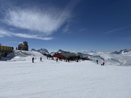 Fotografija s spletne strani Gqr8nm6kqd na poti