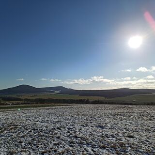 Hutsberg- und Neubergblick