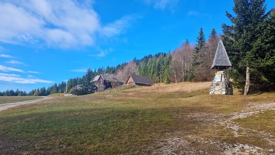 Фото с сайта EP87 во время экскурсии