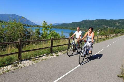 Radrundfahrt: der Balkon des Lac du Bourget