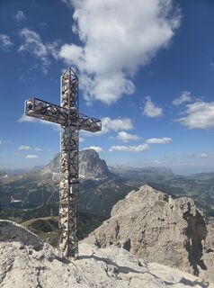 Fotografija s spletne strani Darija Forgač na poti