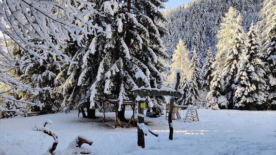 Waldspielplatz hinter der Lärchenwiese Siedlung