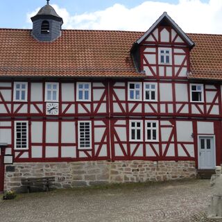 St. Ottilien, Hugenottenkirche und Schule