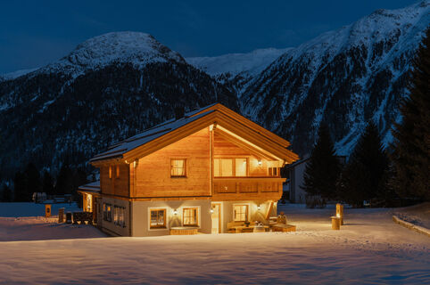 Engadin Chalet - Private Retreat &amp; Appartment Val Bever - St. Moritz