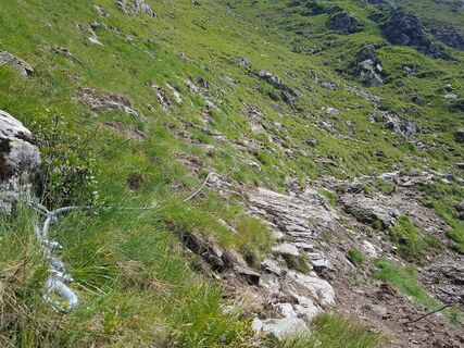 Seilversicherung entlang des Planai Höhenweges im Bereich Rauhenberg