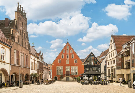 Kreis Lippe-Marktplatz Lemgo-Teutoburger-Wald-Tourismus-D-Ketz-142-CC-BY-SA.jpg