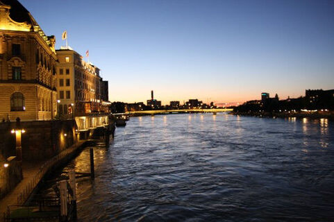 Rhein in Basel