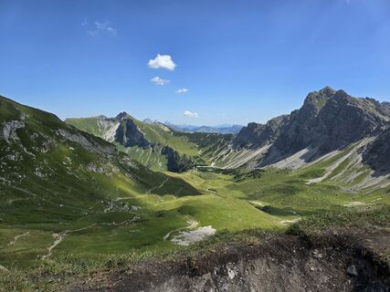 Fotografija s spletne strani Simon Kuhnle na poti
