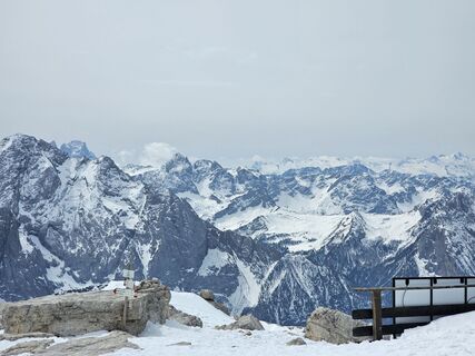 Zdjęcie z Nedžad Jušić wzdłuż trasy