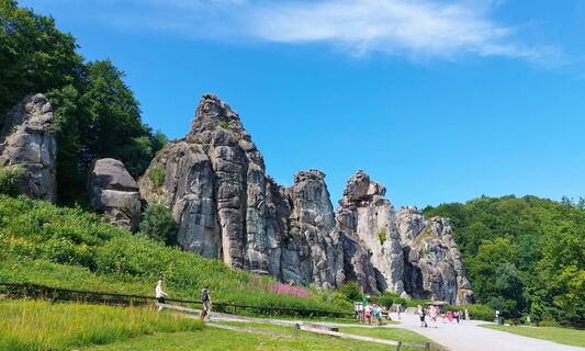 Externsteine_CC_BY_SA_BadSalzuflen_KerstinPaar.jpg