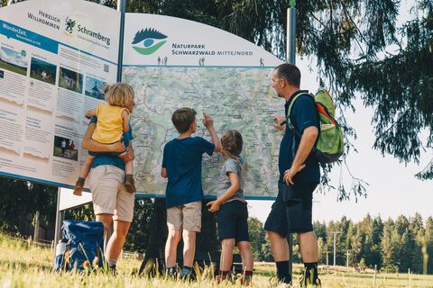 Infostern Wanderparkplatz Remsbach