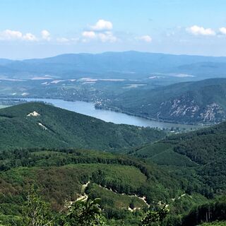 Blick auf die Donaukrümmung von Dobogókö