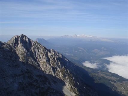 Ausblick vom Grimming zum Dachstein