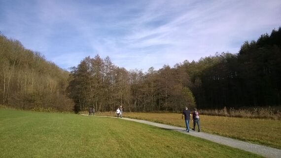 Weg zwischen den Seen