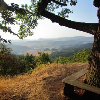 Morgenblick am Großer Drachenstein zum Inselberg