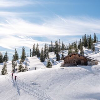 Idyllische Schneeschuhwanderung in Brandenberg
