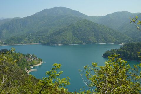 Blick auf die Bariolo Küsten