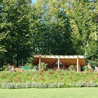 Schlosspark Pöllau: Freiluftklasse in der Oststeiermark