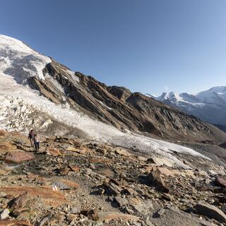 Nicht nur die hohen Gifpel, sondern auch der Gletscher kann aus nächster Nähe bewundert werden.