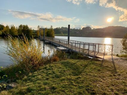 Schwimmender Steg am Drachensee
