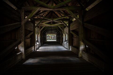 Die Holzbrücke bei Rueun