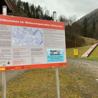 Infotafel am Start der Tour auf den Anzenberg