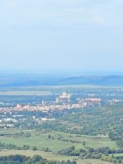Fotografija s spletne strani Julika Jármer na poti