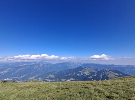 Fotografija s spletne strani k zsu na poti