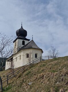 Fotografija s spletne strani Michael Forstner na poti
