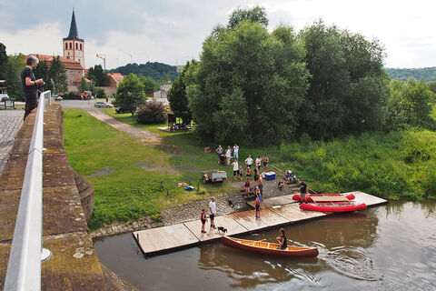 Bootsanlegestelle an der alten Werrabrücke Vacha