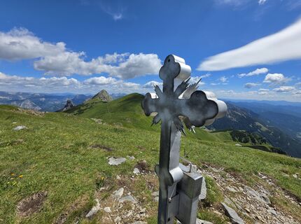 Fotografija s spletne strani MRDL na poti